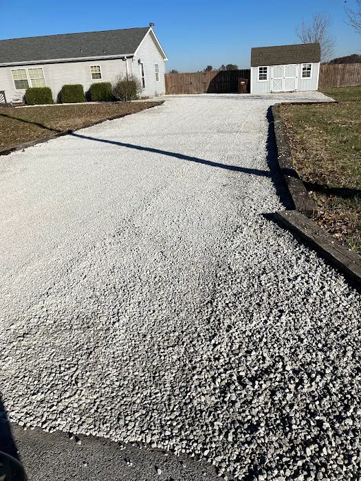Miguel lawn care landscaping comercial and residencial Picture 2
