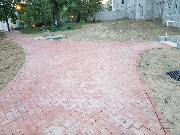 White's Creative Landscaping Inc Picture 3
