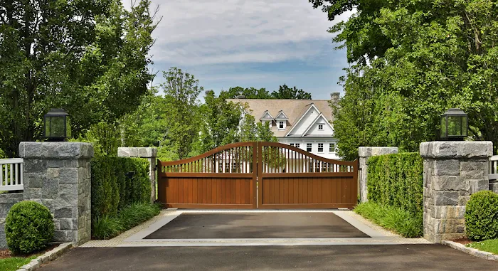 White's Creative Landscaping Inc Picture 4