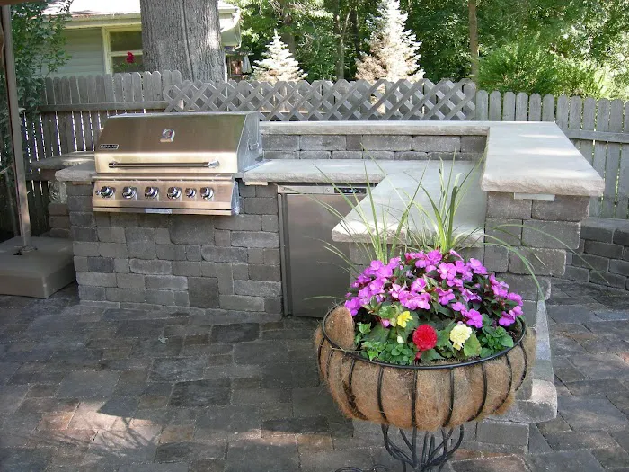 Joos Landscapes Inc. Picture 3