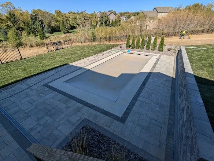 Oakwood Landscaping Picture 2