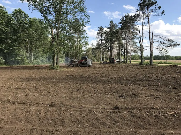 Stevens Property Services Lawn & Landscaping Picture 1