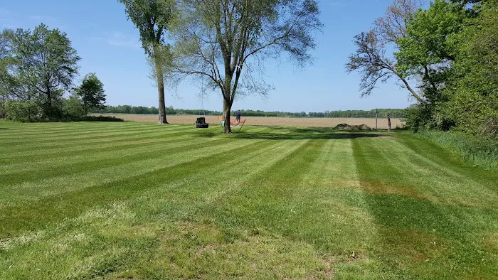 Hazen Lawn Care and Snow Plowing Inc. Picture 4