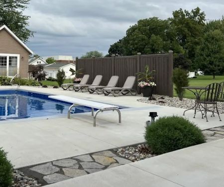 R Landscaping