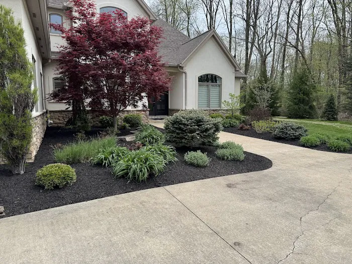 R Landscaping Picture 10