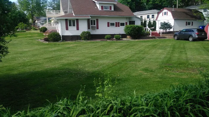 Anderson Lawncare Inc. Picture 1