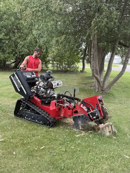 Anderson Lawncare Inc. Picture 3