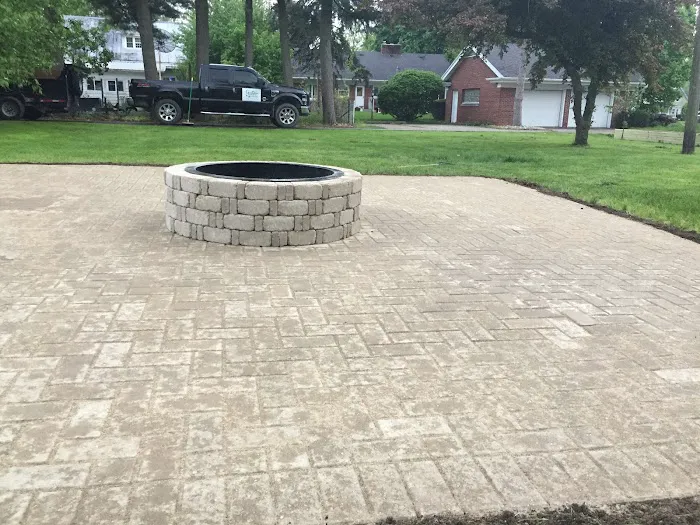 Grand Designs Landscaping & Hardscaping LLC Picture 5