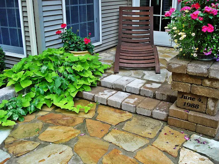 Stone Ridge Landscaping & Pools Picture 3