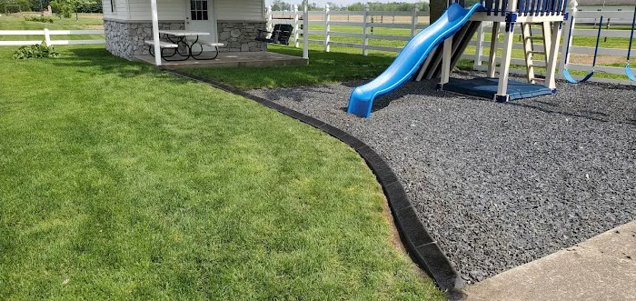 Creative Designs Curbing Picture 1