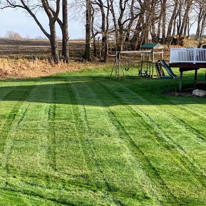 Frye's Lawn Care & Landscaping Picture 3
