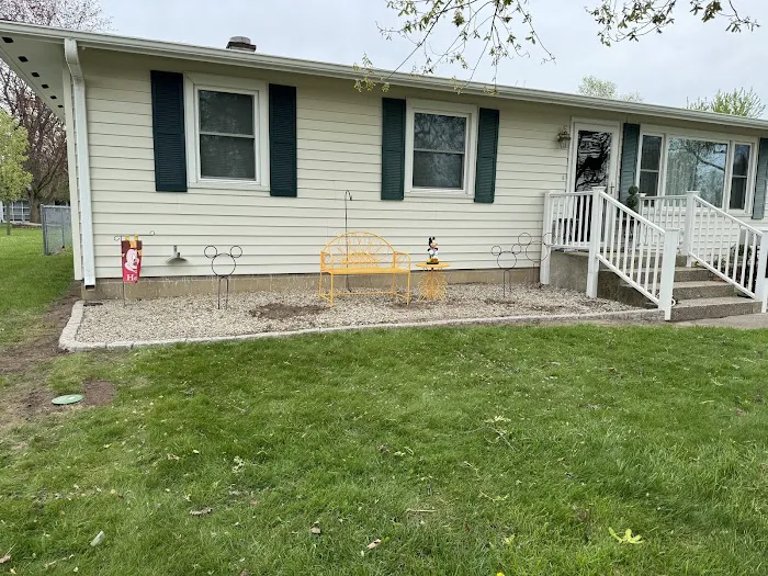 Midwest Lawn and Property Services LLC Picture 5