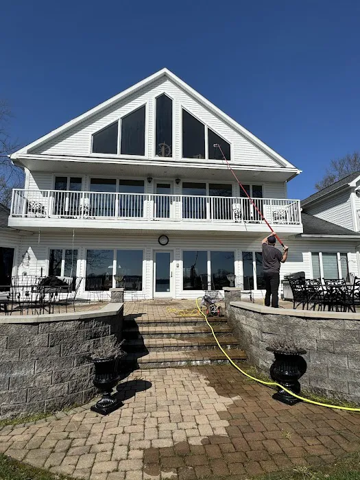 Midwest Lawn and Property Services LLC Picture 4