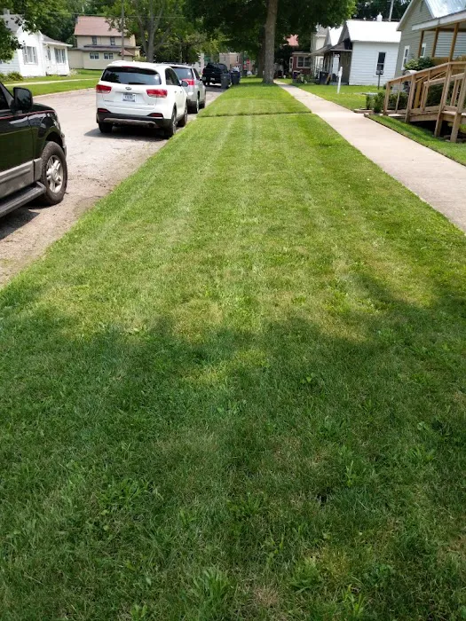 Yard Servants Picture 6