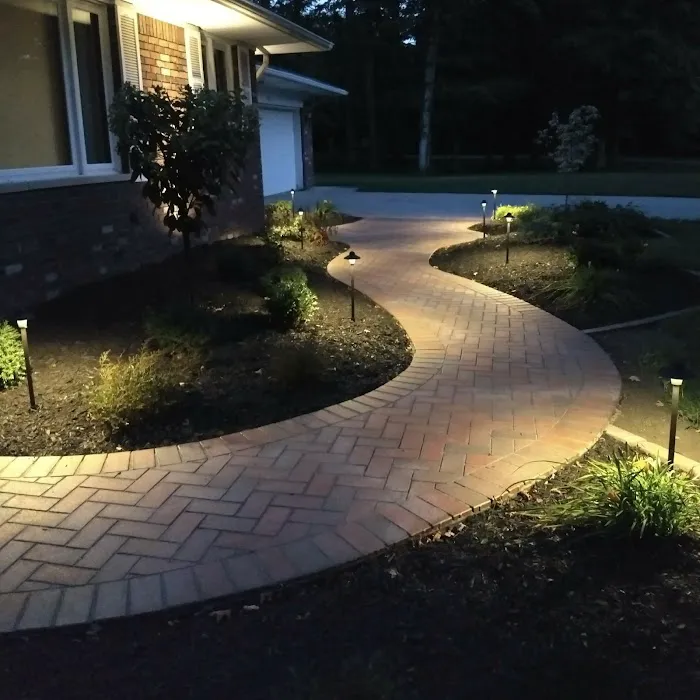 Integrity Lawnscapes LLC Picture 3