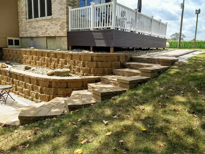 Integrity Lawnscapes LLC Picture 6