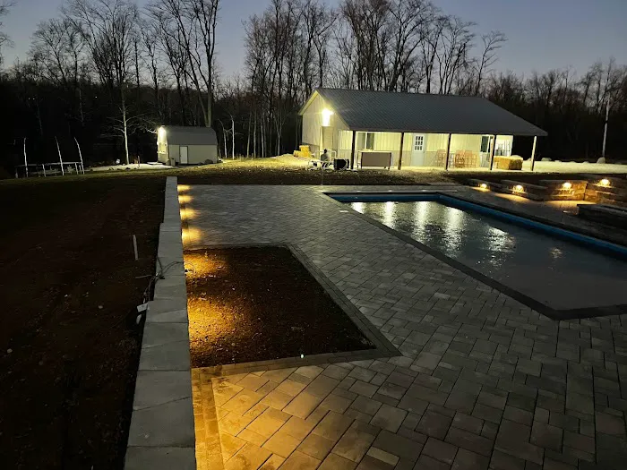 Joe Dirt Landscaping and Pools Picture 1