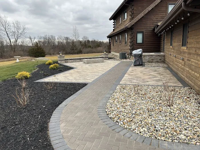 Joe Dirt Landscaping and Pools Picture 7