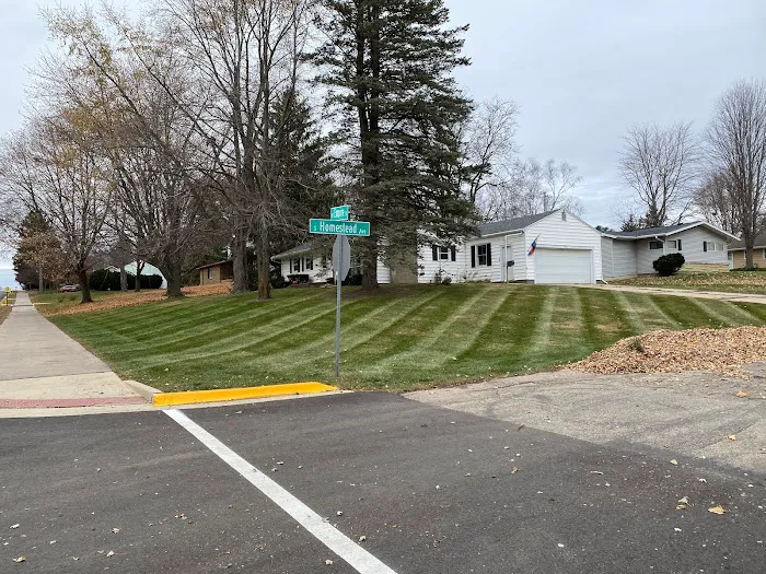 Andrews Lawncare Picture 2