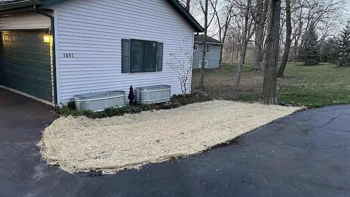 Brightwood Landscape and Snow Removal Picture 1