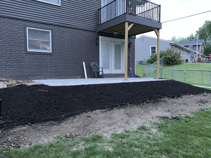 Curb Appeal - Landscaping and Lawn Care Service Picture 6