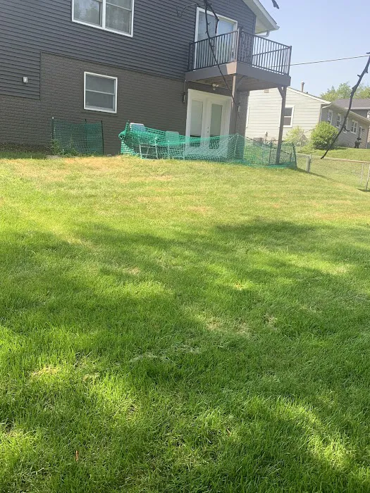 Curb Appeal - Landscaping and Lawn Care Service Picture 3