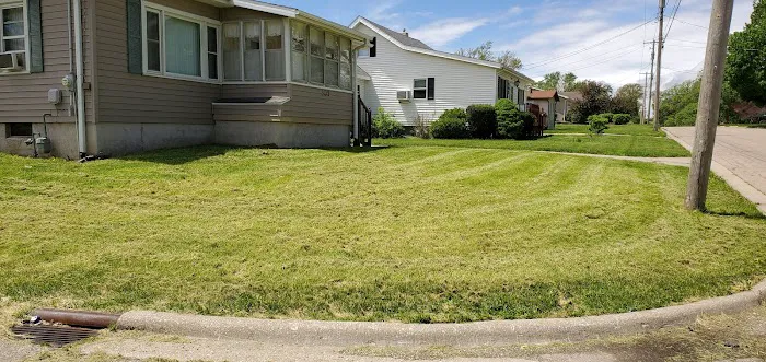 Corey's Lawn Care Picture 8