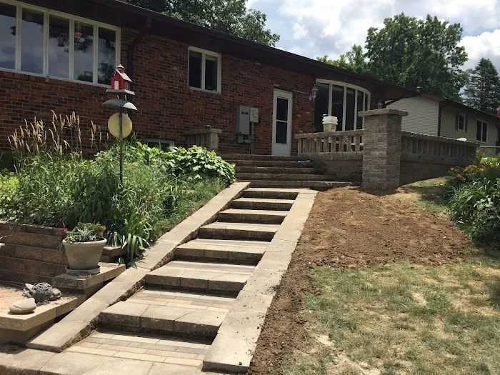 Gabe's Greenworks & landscaping Picture 3