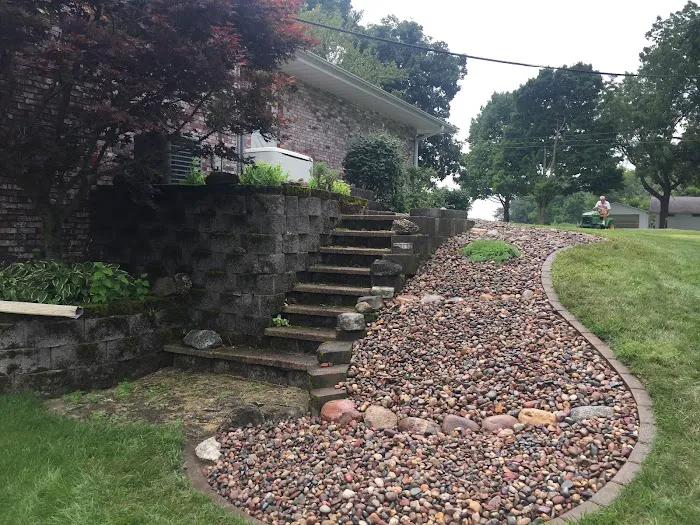 Gabe's Greenworks & landscaping Picture 5
