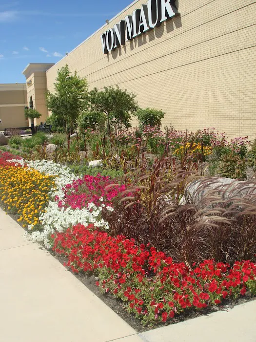 Reinhart Landscaping & Snow Picture 4