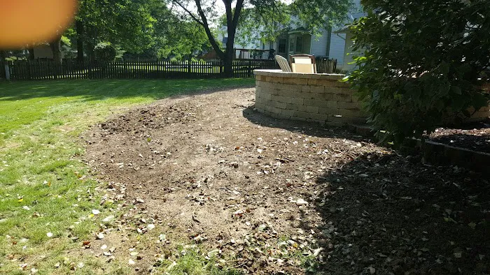 Maple Leaf Lawn Solutions Picture 5