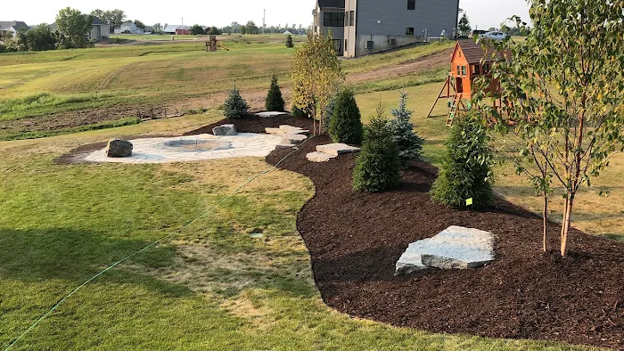 Lundahl Landscaping LLC Picture 2