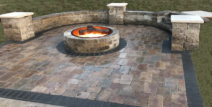 Lundahl Landscaping LLC Picture 1