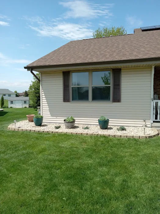Matt's Lawn Maintenance Picture 1