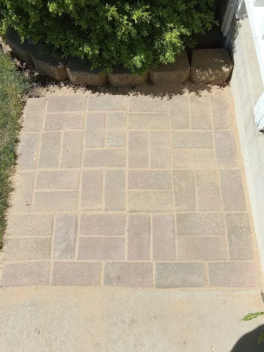 Matt's Lawn Maintenance Picture 7