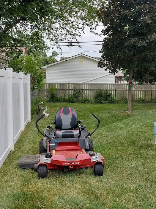 Matt's Lawn Maintenance Picture 5