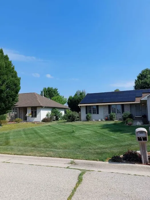 Matt's Lawn Maintenance Picture 8