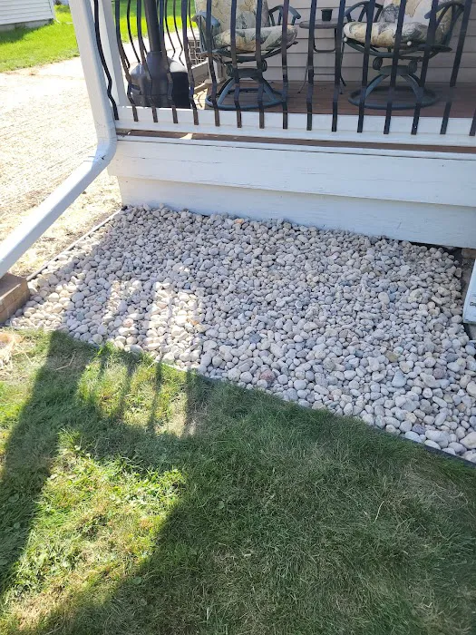 Ritter Lawn & Landscape Picture 6