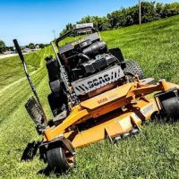 Lea's Lawn Care ico