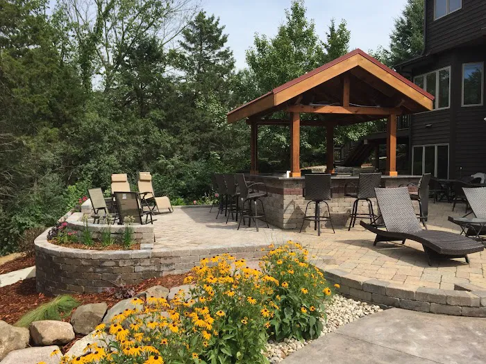 Greener Valley Landscaping Inc Picture 5