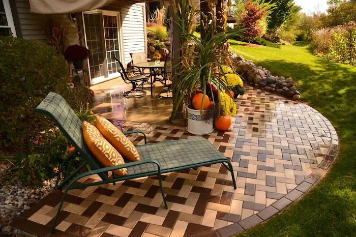 Villani Landshapers Lawn and Landscape Maintenance, Inc. Picture 6