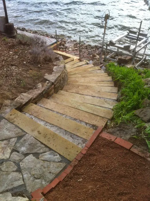 Creative Landscape Services, L.L.C. Picture 2