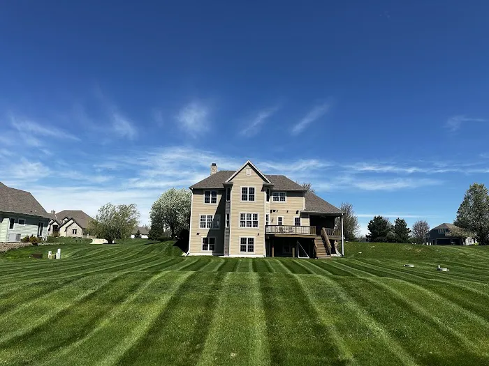 EZ LAWN CARE Picture 1