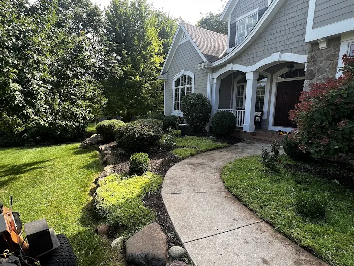EZ LAWN CARE Picture 3