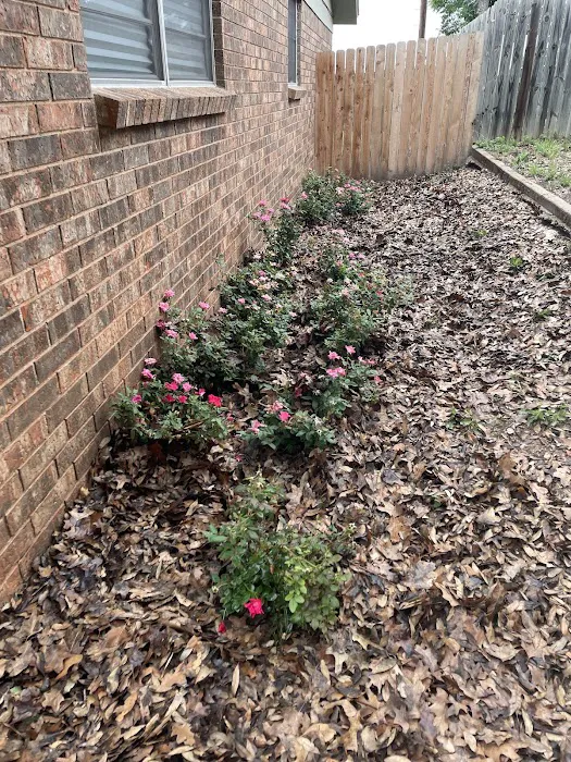 Advance Lawn Service Company LLC Picture 2