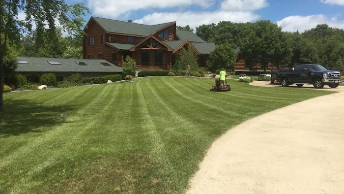 Nate's Landscaping Picture 7