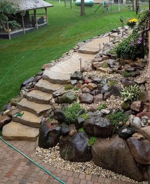 Nate's Landscaping Picture 6
