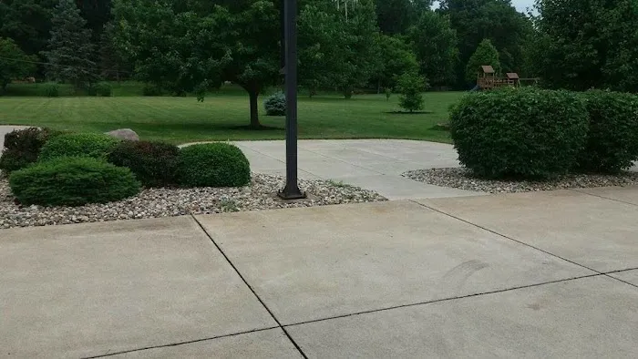 Betos landscaping llc Picture 5