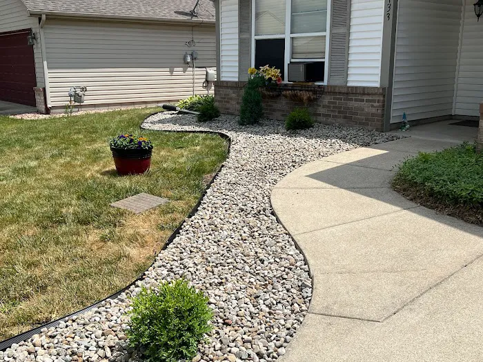 Betos landscaping llc Picture 9