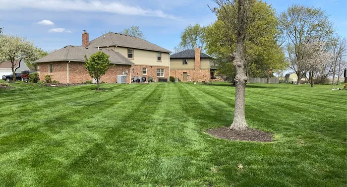 Hackett's Lawn Care Picture 1